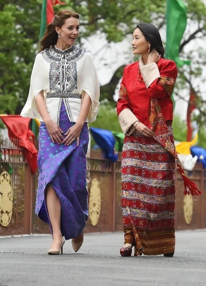 王一家5口幸福美满王后美如冰山雪莲J9数字平台不丹：亚洲最穷的国家国(图10)