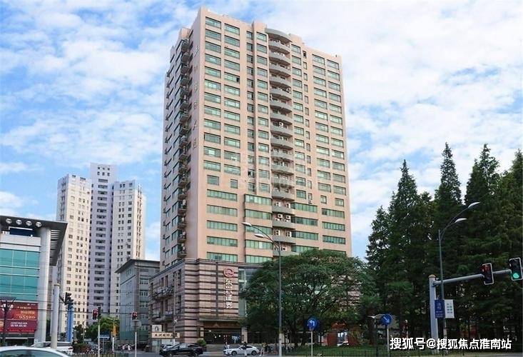 百科→首页网站→交房时间→在售详情→户型价格→小区环境→24小时热线九游会J9入口五洲国际大厦售楼处电话→五洲国际大厦售楼中心电话→楼盘(图1)